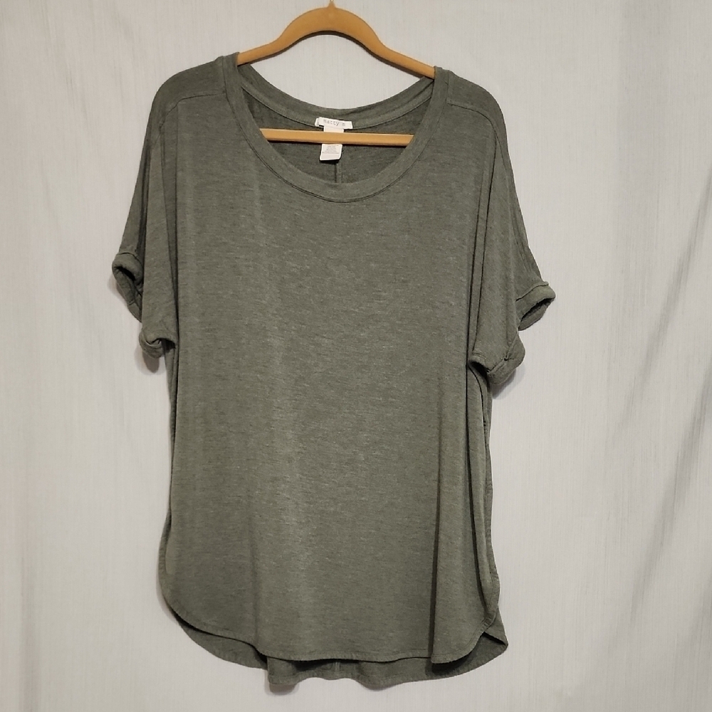 Matty M Women Green Relaxed Short Sleeve Tee Olive Sage Casual Scoop Neck TShirt